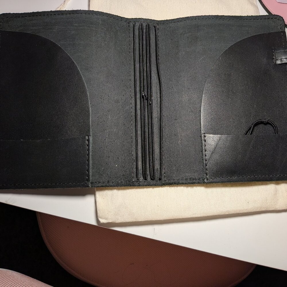 Foxy Fix- Travelers Notebook  Black No5 - Picture 5 of 8